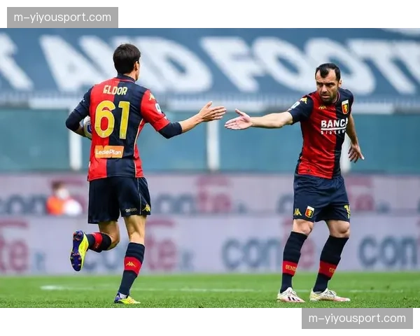 乌兹别克首发预测：肖穆罗多夫突前，哈姆罗贝科夫中场首发迎战